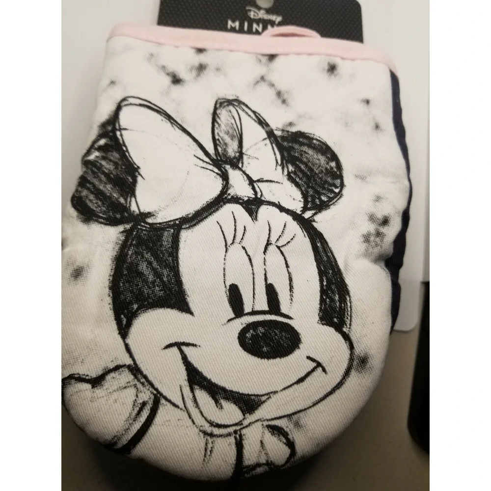 Disney Minnie Mouse 2PK NEW Oversized Mini Oven Mitts Gloves Pink White Grey New